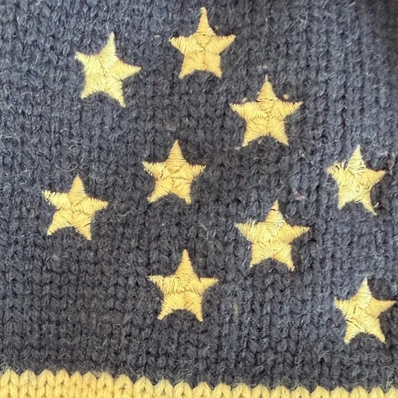 Patriotic Knit Beanie with Pom-Pom - Picture 4 of 4